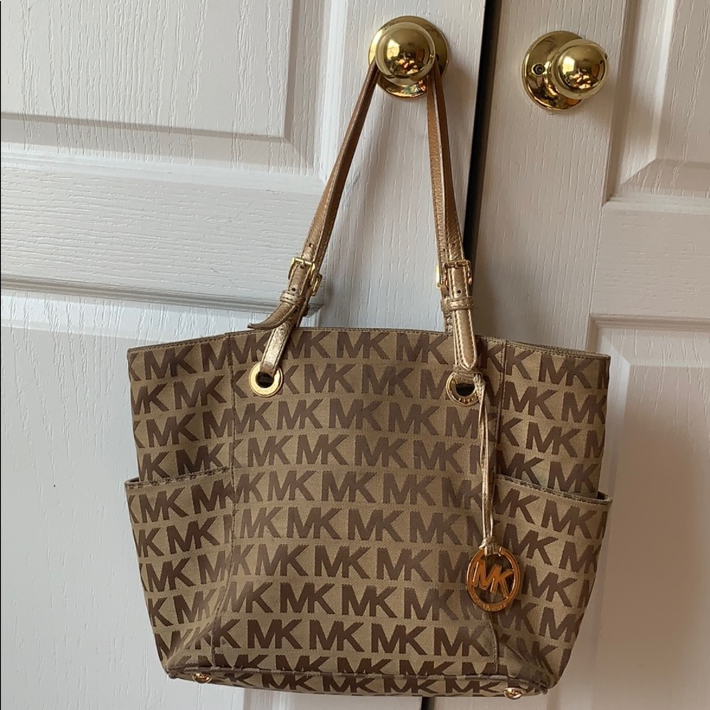 Michael Kors Signature Tote